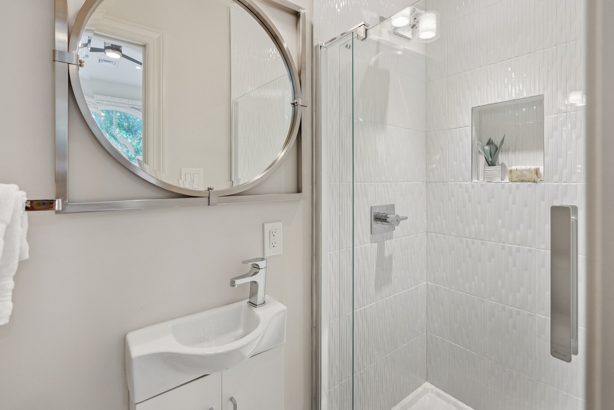 Ensuite Bathroom 4