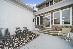 Nice Spot to Enjoy the Pool