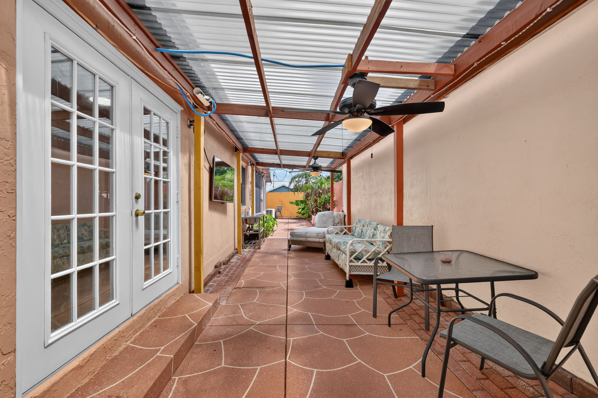 Side Courtyard with Pergola