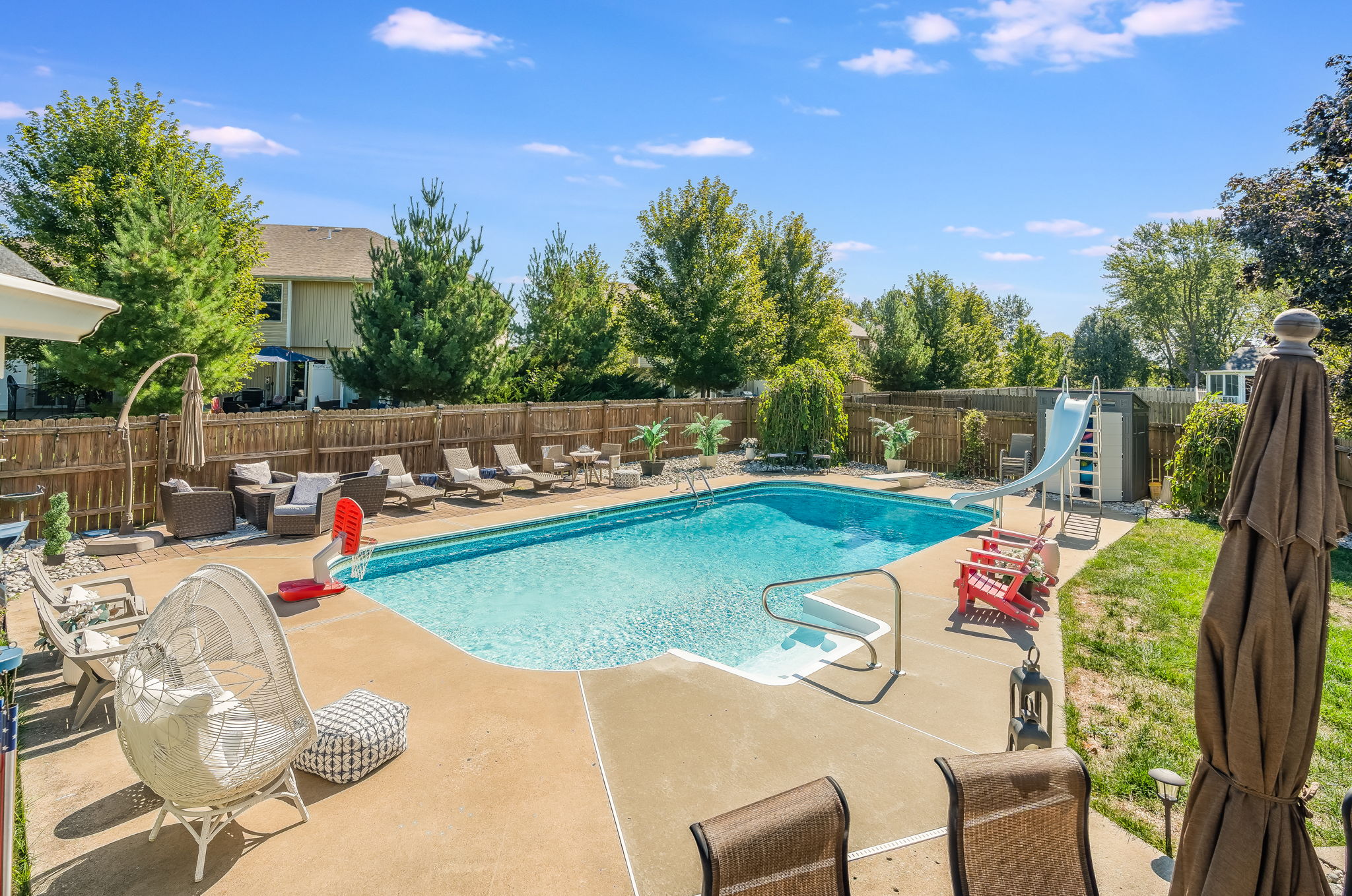 1004 SW Hiawatha Dr-12