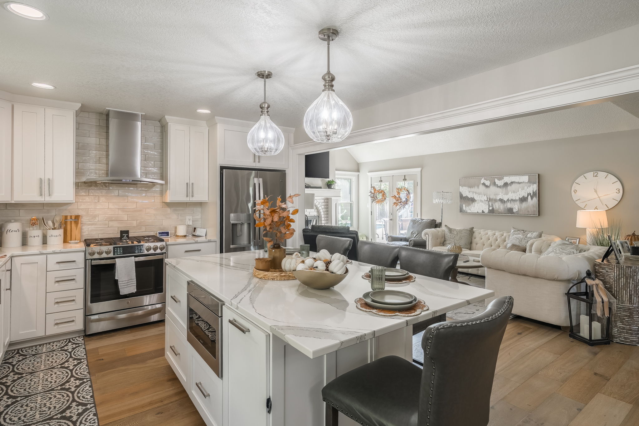 1004 SW Hiawatha Dr-33