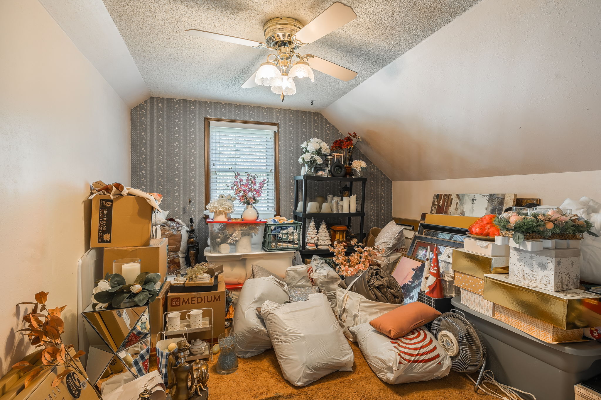 1004 SW Hiawatha Dr-48