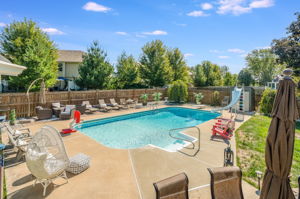 1004 SW Hiawatha Dr-12