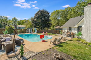 1004 SW Hiawatha Dr-17