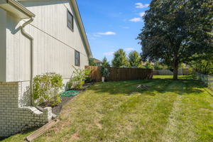 1004 SW Hiawatha Dr-20