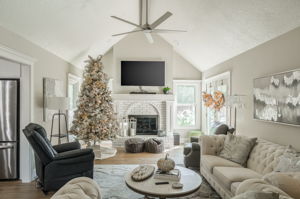 1004 SW Hiawatha Dr-24