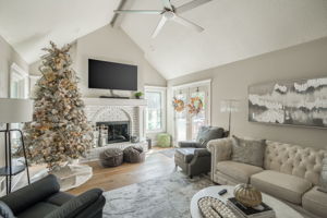 1004 SW Hiawatha Dr-27