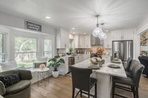 1004 SW Hiawatha Dr-30