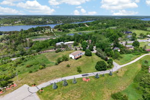  Photo 47
