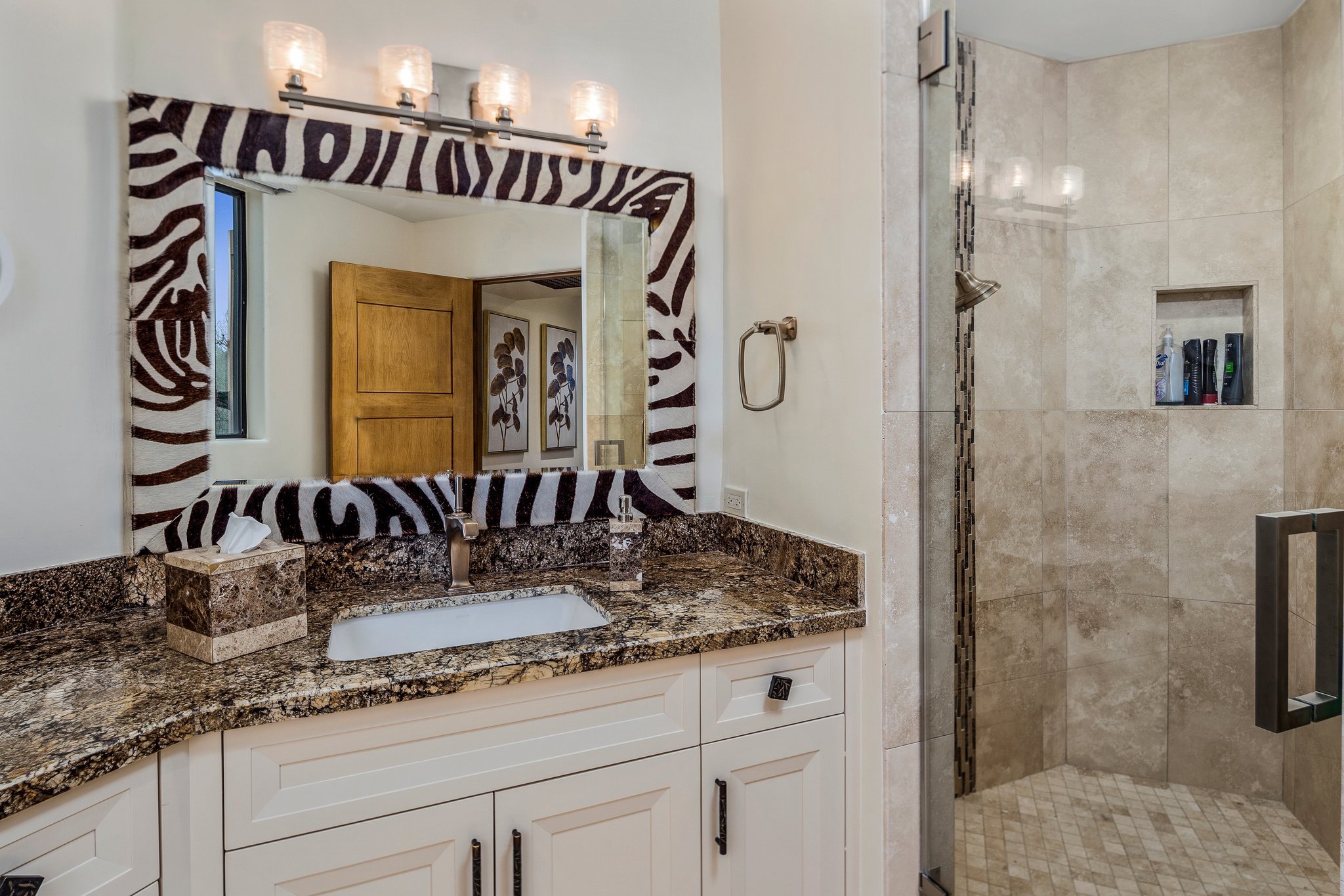 10040 E Happy Valley Rd, Scottsdale, AZ 85255, USA Photo 78