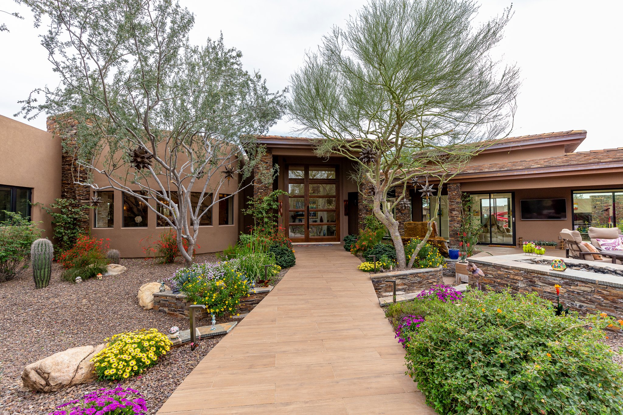 10040 E Happy Valley Rd, Scottsdale, AZ 85255, USA Photo 11
