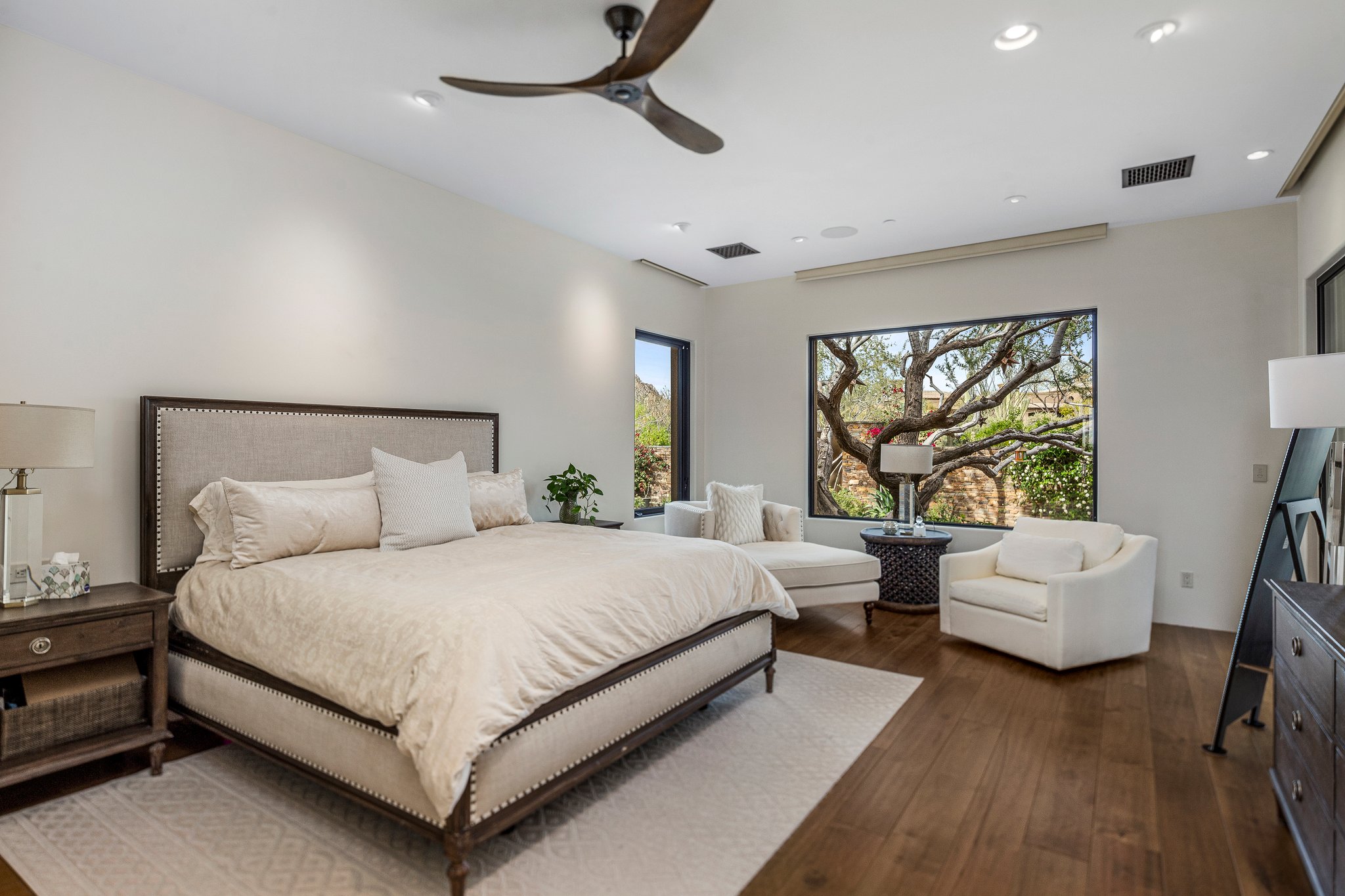 10040 E Happy Valley Rd, Scottsdale, AZ 85255, USA Photo 29