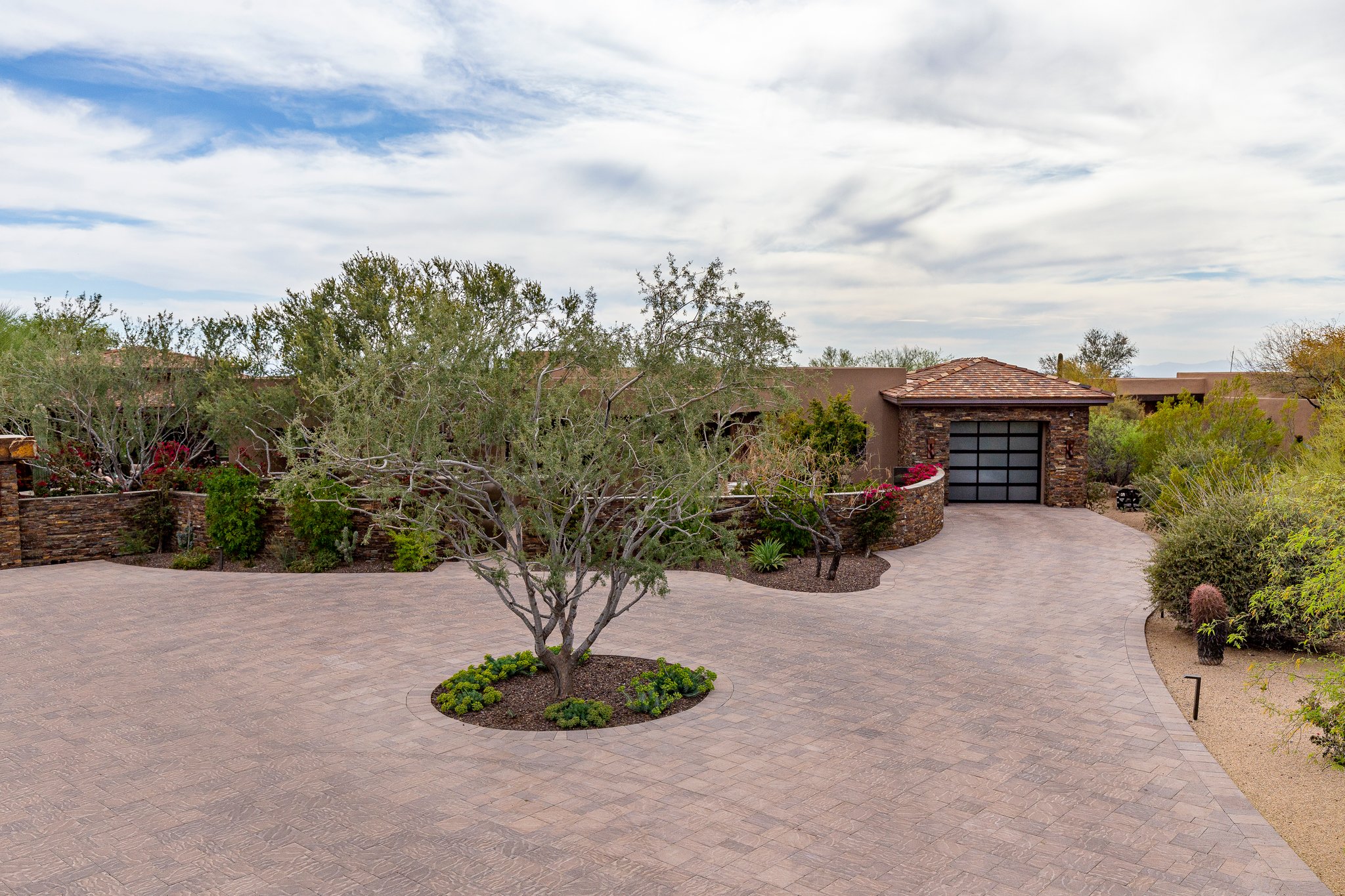 10040 E Happy Valley Rd, Scottsdale, AZ 85255, USA Photo 16