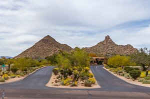 10040 E Happy Valley Rd, Scottsdale, AZ 85255, USA Photo 116