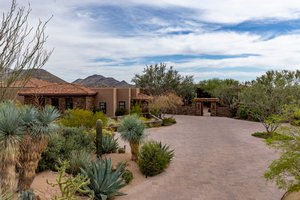 10040 E Happy Valley Rd, Scottsdale, AZ 85255, USA Photo 13