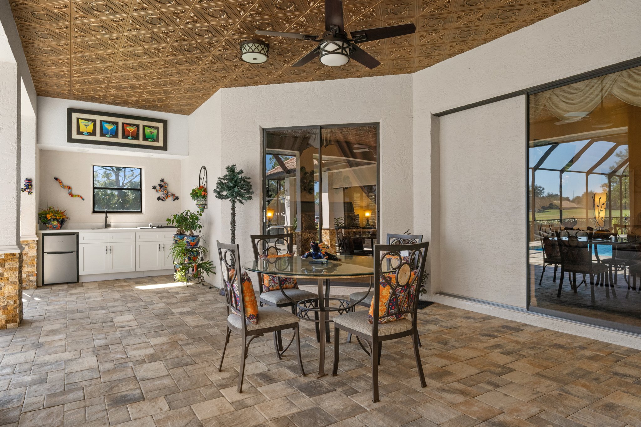 Outdoor Kitchen