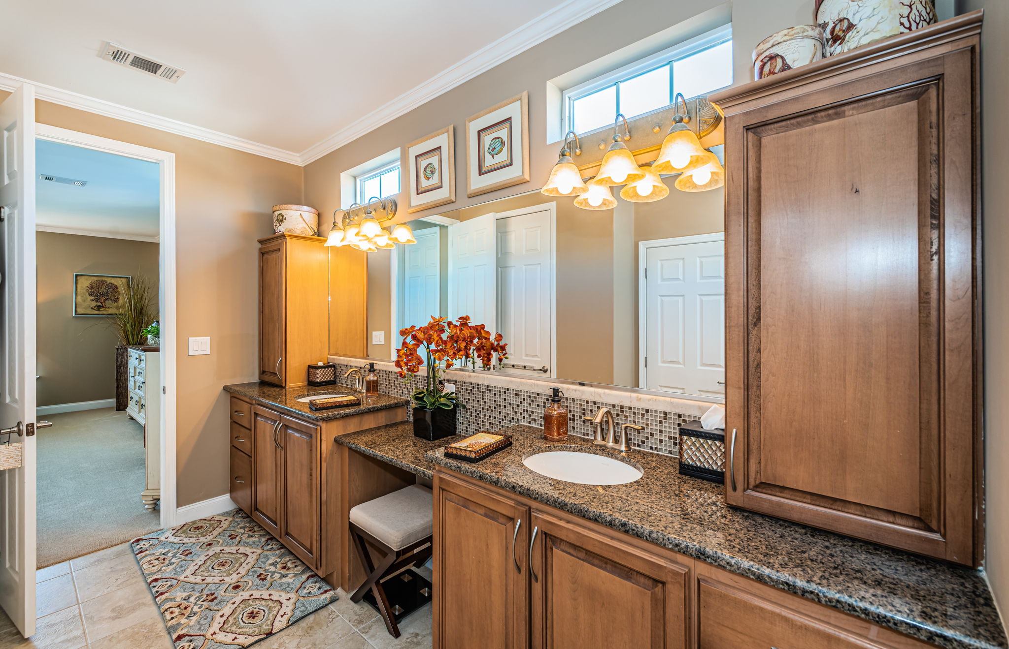 Main Level Master Bathroom1c