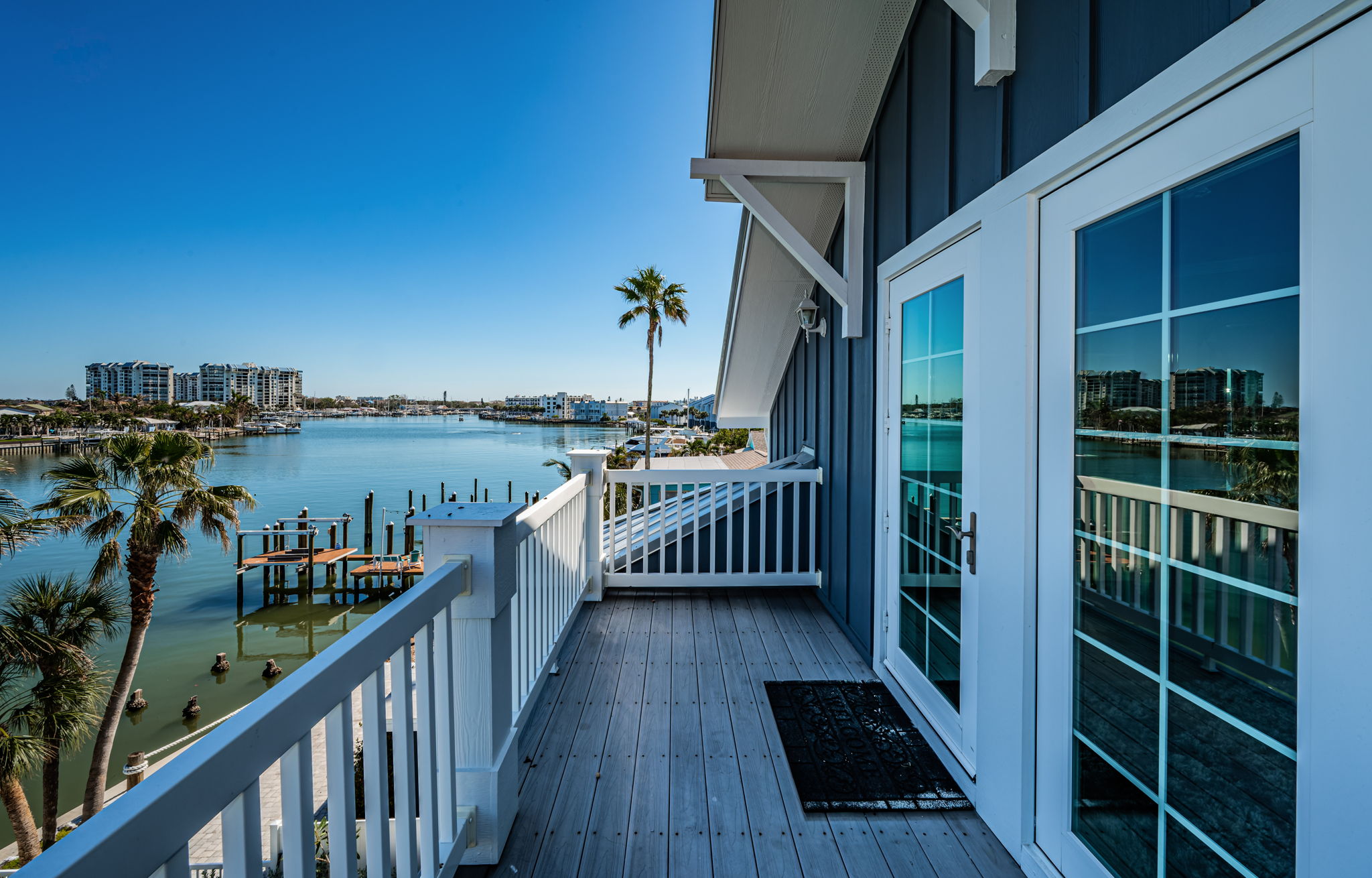 Upper Level Bonus Room Balcony3