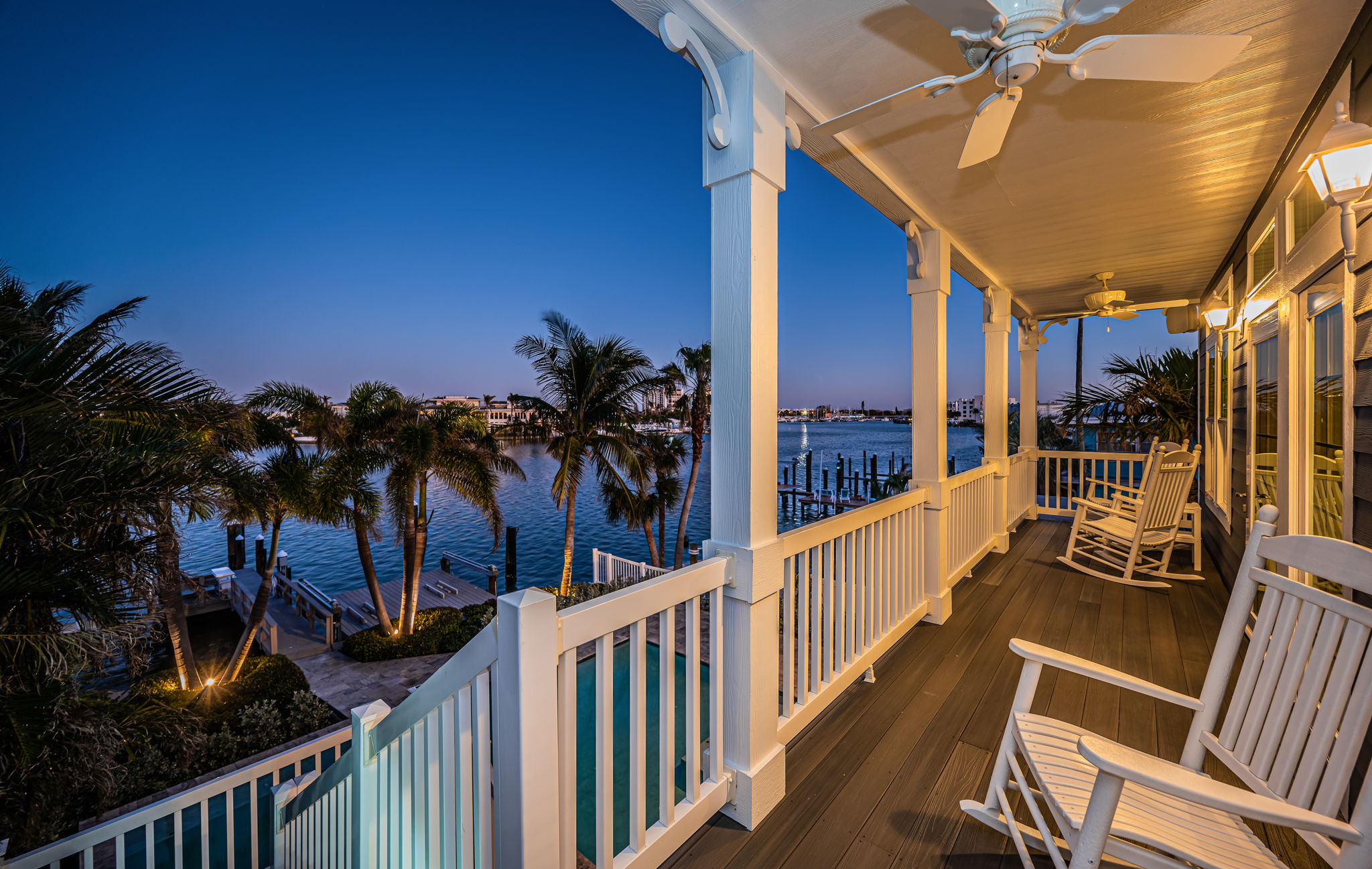 Main Level Balcony20