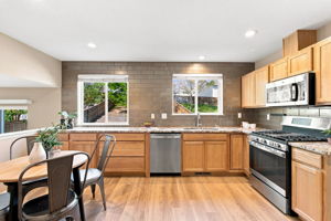 20 10046 Strathfield Ln