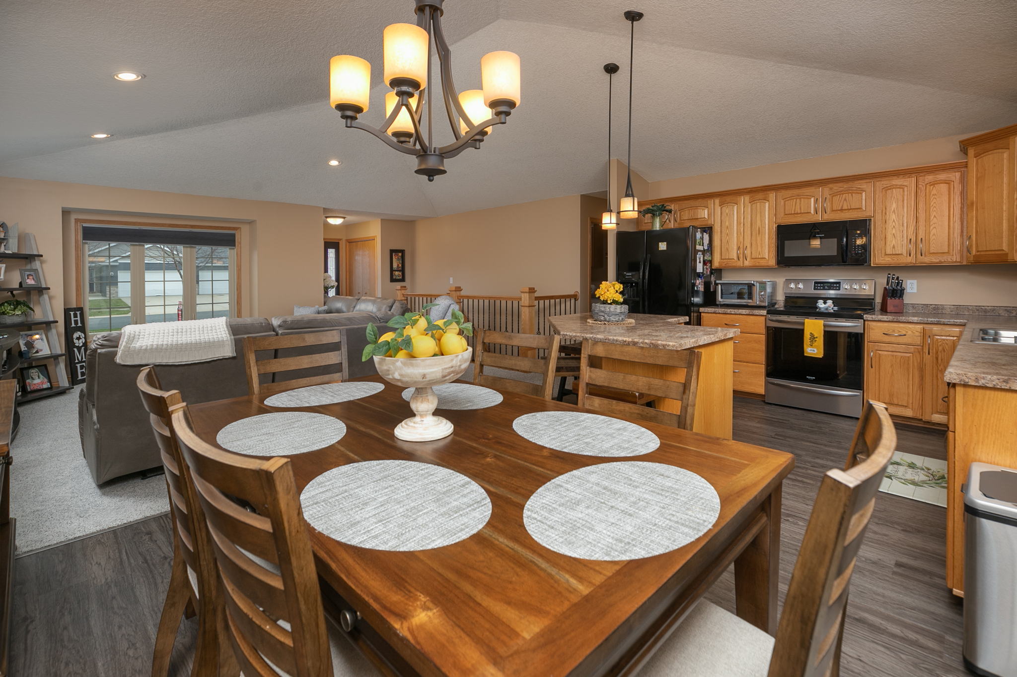 12-Dining Room