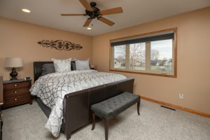 17-Master Bedroom
