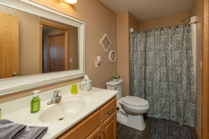 33-Bathroom