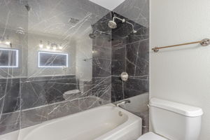 041_1005 Doncaster Dr  