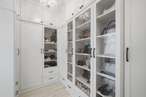  Photo 37