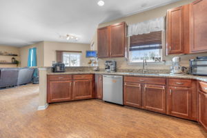  Photo 0
