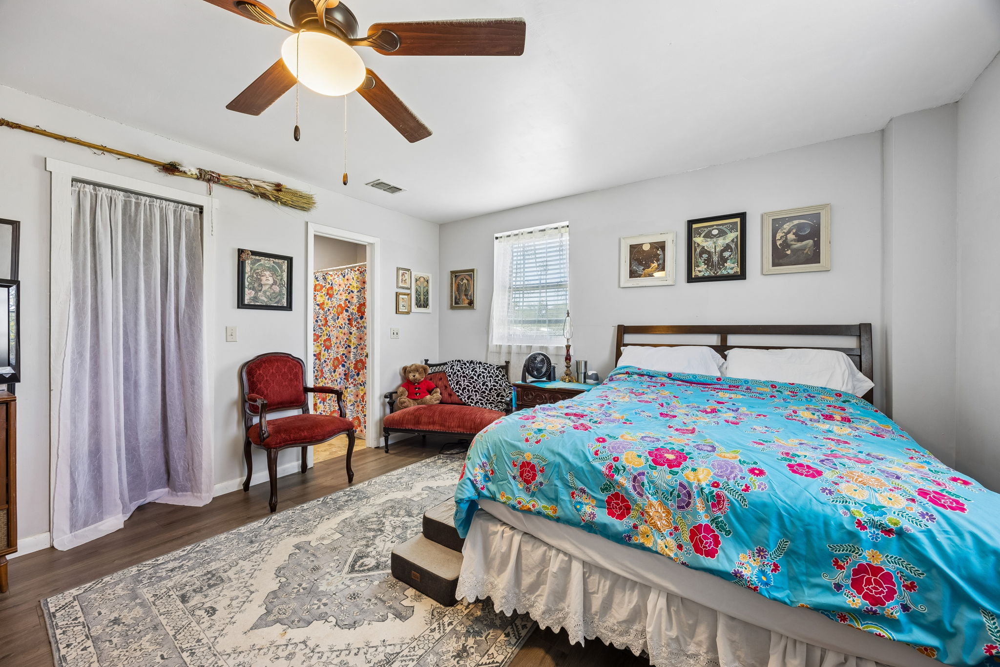 Bedroom