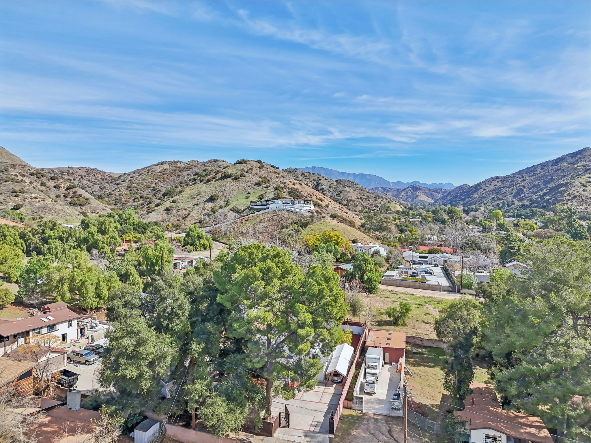 10055 La Tuna Canyon Rd - aerial - 011