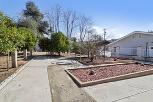 La Tuna Canyon Rd-056.jpg