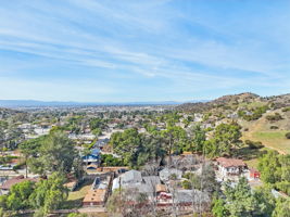 10055 La Tuna Canyon Rd - aerial - 003