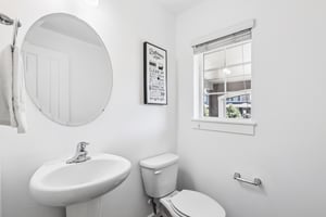 32nd St NW-0606-020.jpg