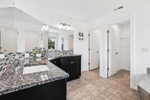32nd St NW-0606-026.jpg