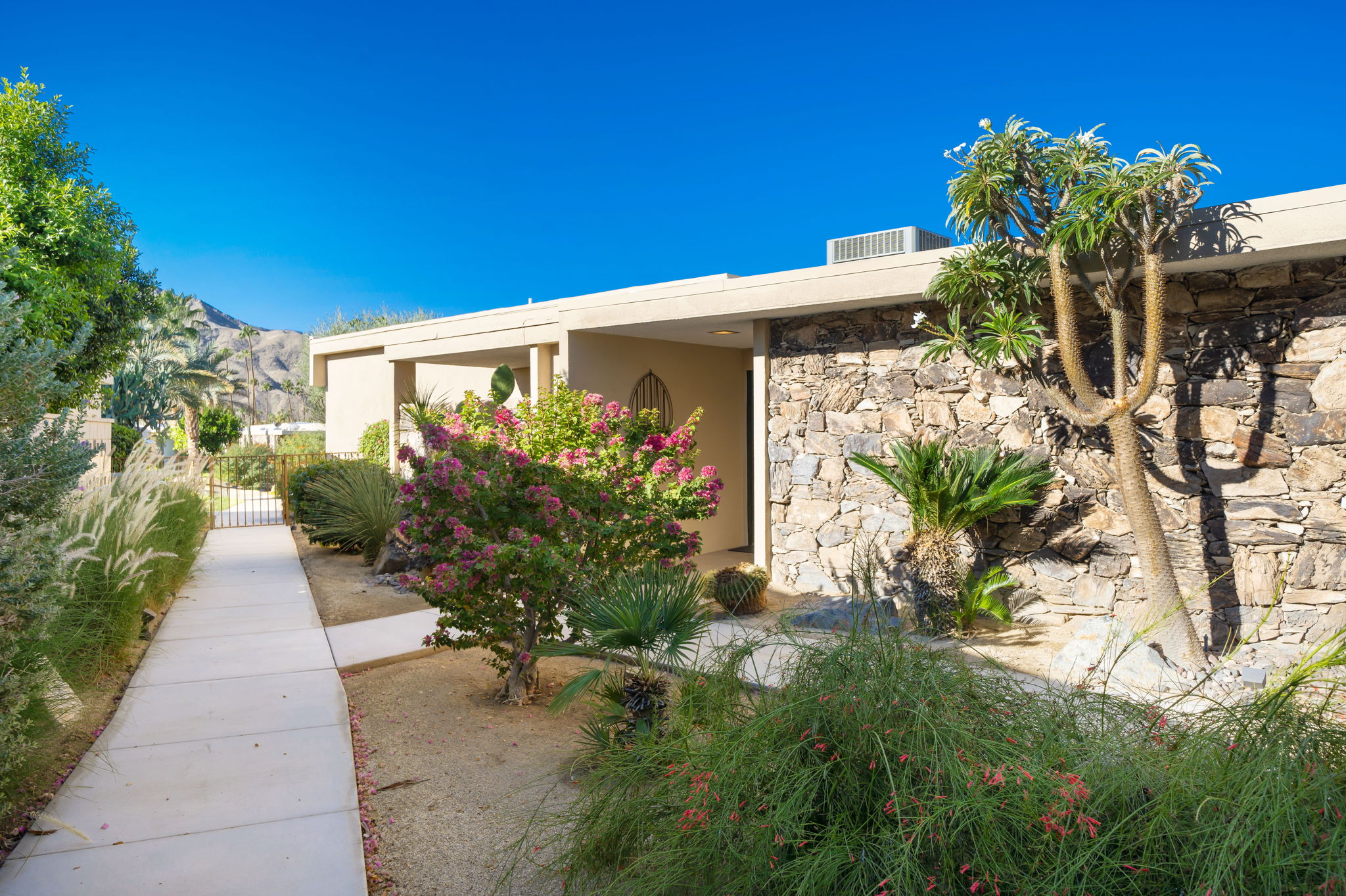 1006 Tamarisk W St, Rancho Mirage, CA 92270, USA Photo 10