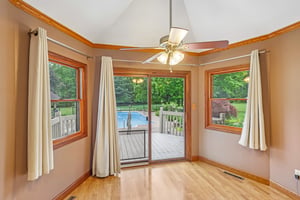 Traci Ln-S2805-023.jpg
