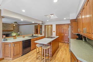 Traci Ln-S2805-026.jpg