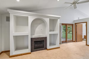Traci Ln-S2805-031.jpg