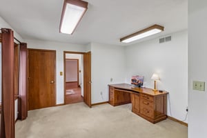 Traci Ln-S2805-041.jpg