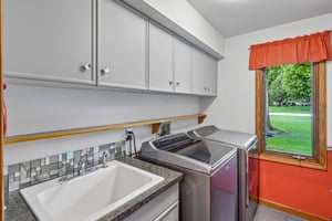 Traci Ln-S2805-042.jpg
