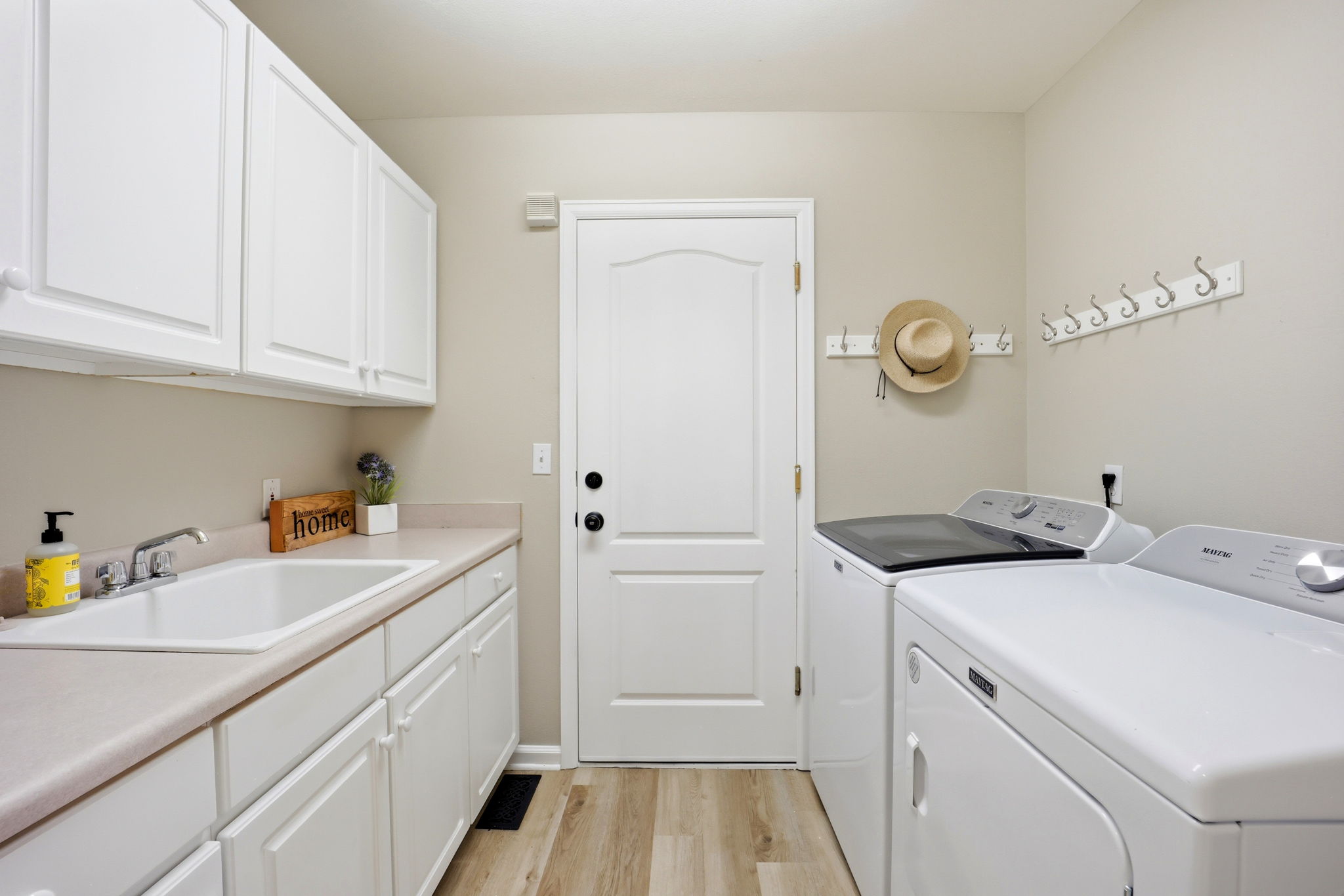 Laundry - Main Floor
