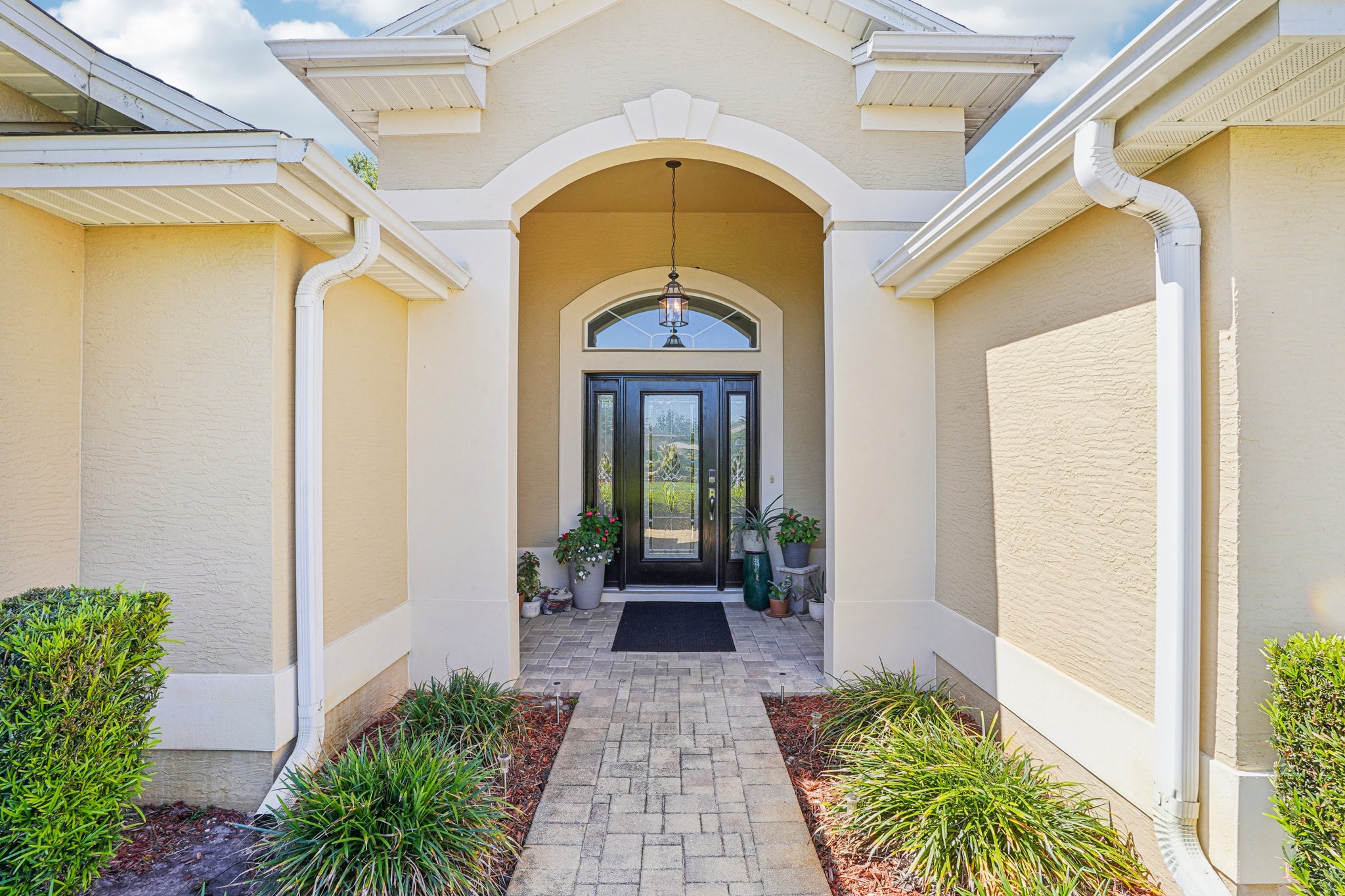 Lake Miona Way-S1604-005.jpg