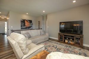 06-Living Room