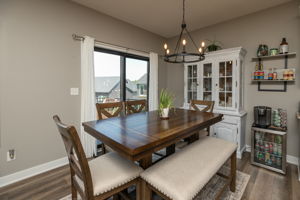 09-Dining Room