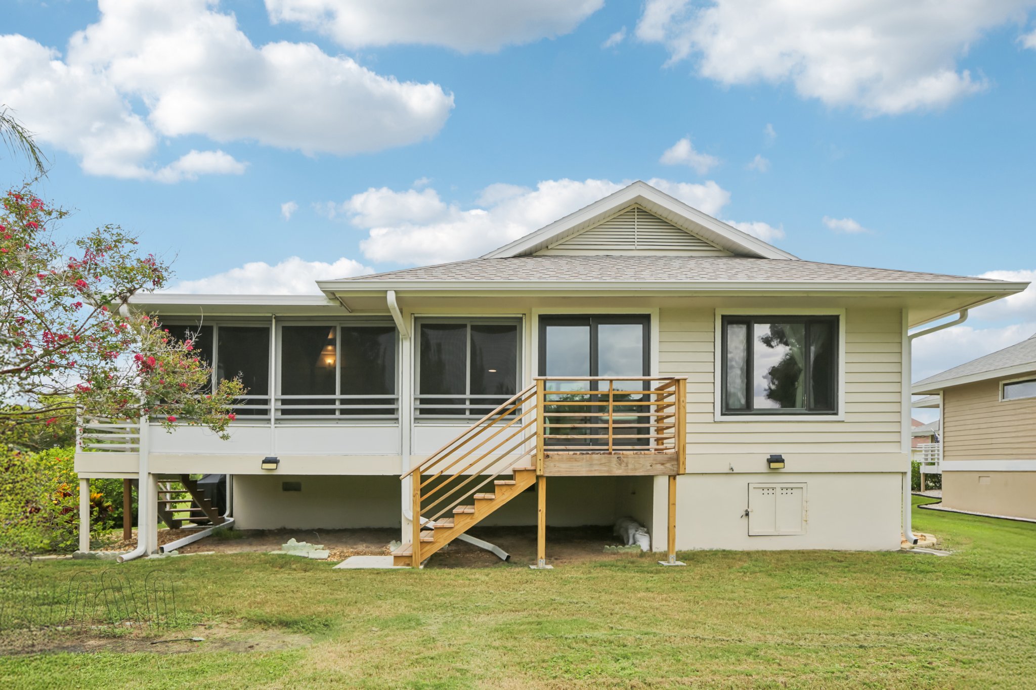 Lake Avoca Pl-S0909-038.jpg