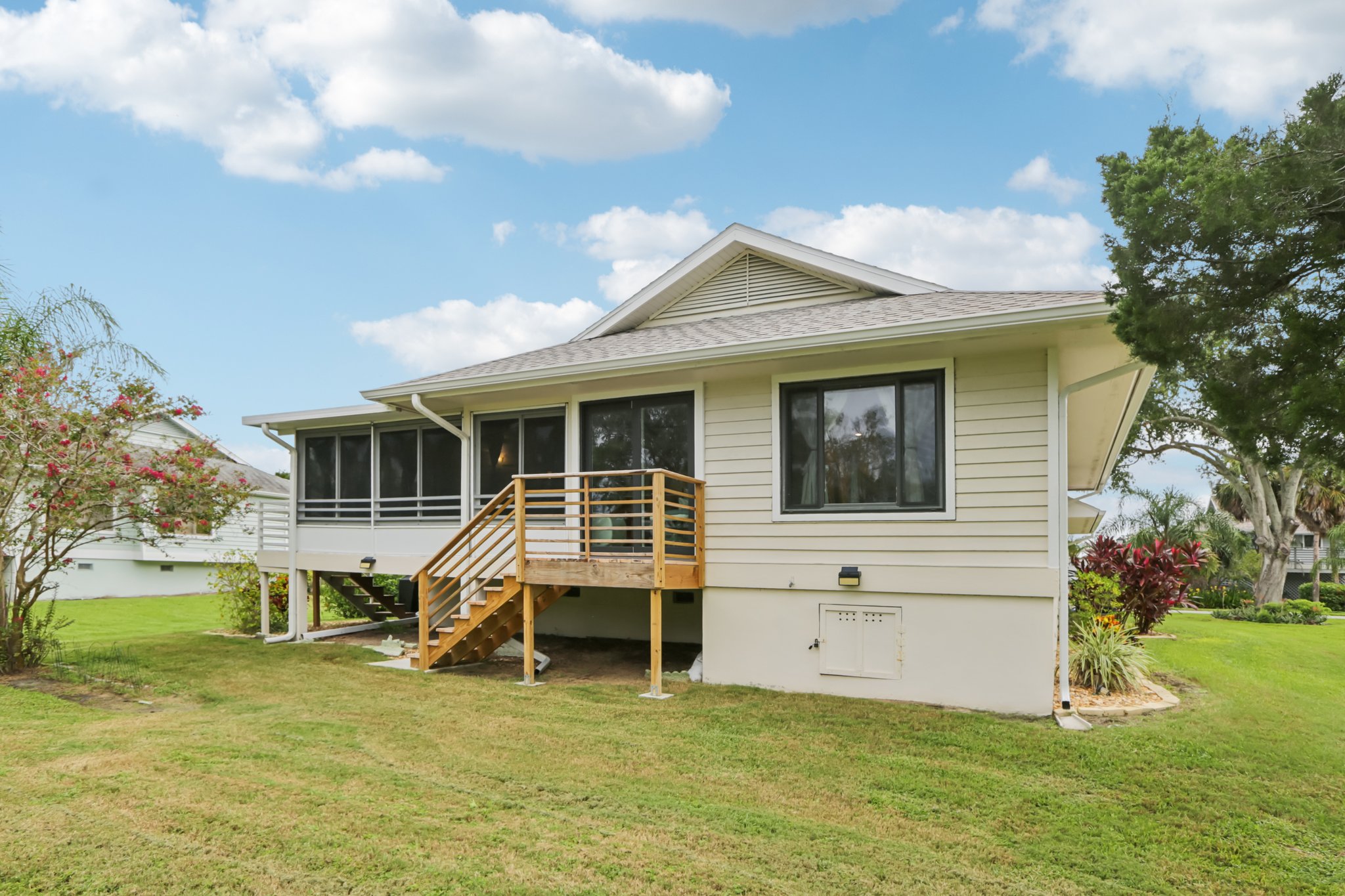 Lake Avoca Pl-S0909-039.jpg