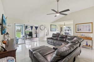 Lake Avoca Pl-S0909-010.jpg