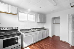 DSC05069 - decluttered